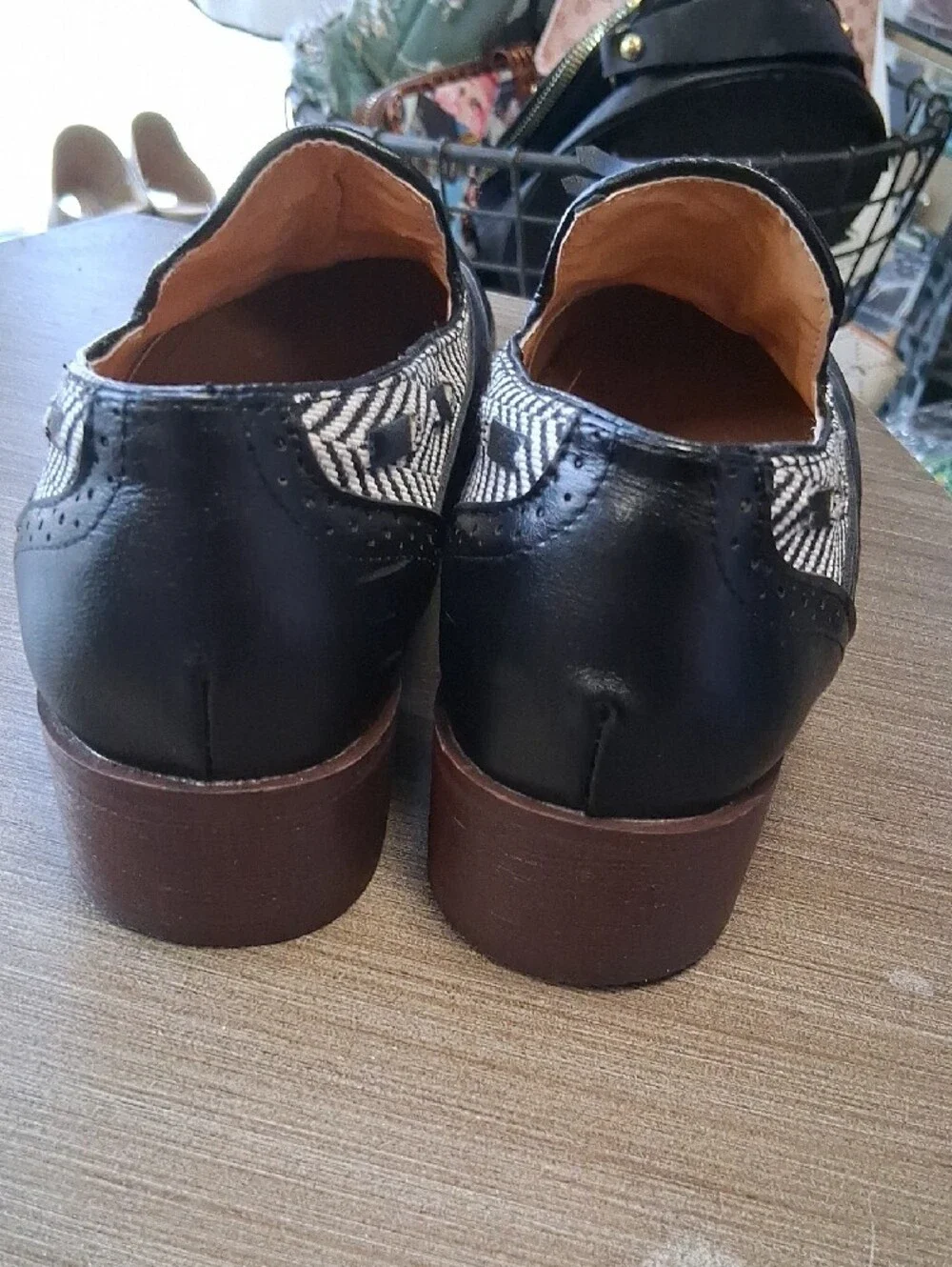 Oxford Black and White Tassel Loafers RNB31J